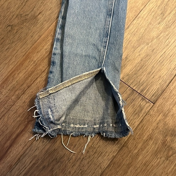 BDG distressed raw hem jeans, size 26 - Picture 6 of 7